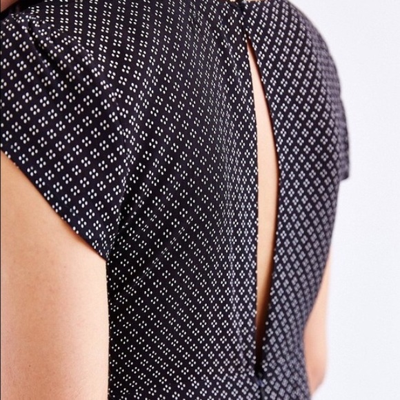 Urban outfitters romper - Picture 2 of 3